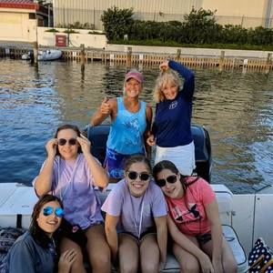 Meet your Posher, Dennis